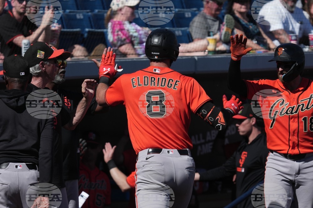 Giants Brewers Spring Baseball