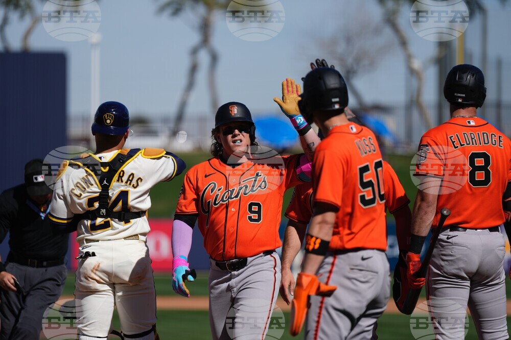 Giants Brewers Spring Baseball