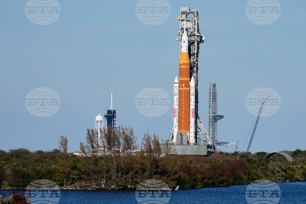 NASA Artemis Moonshot