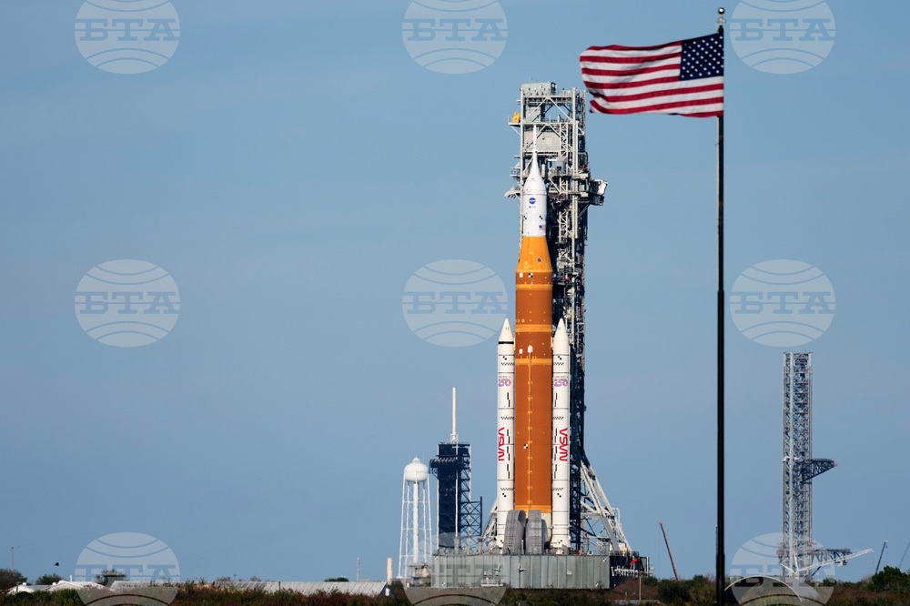 NASA Artemis Moonshot