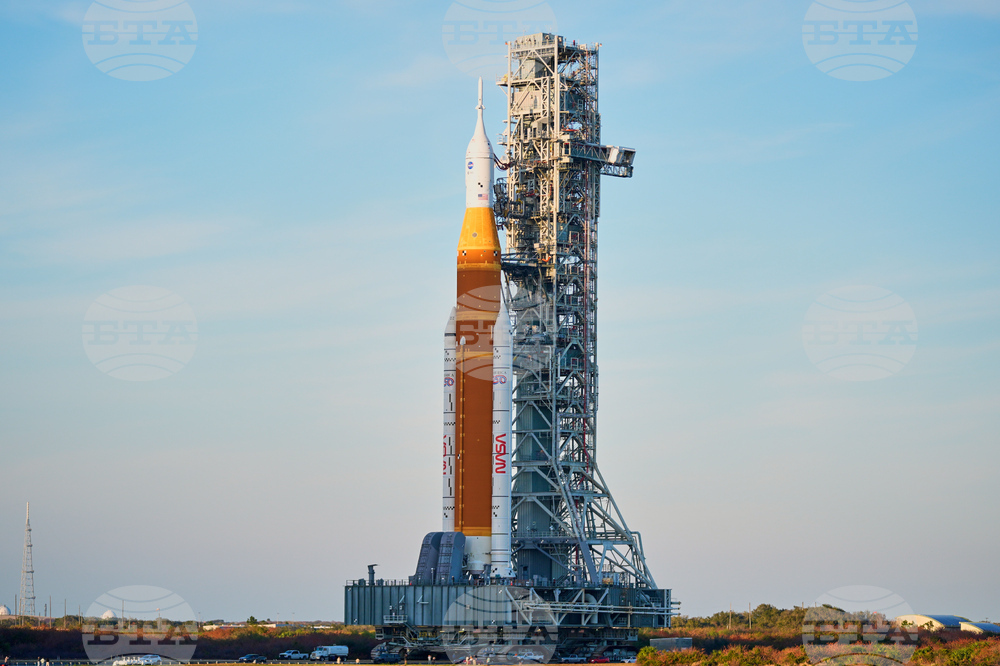 NASA Artemis Moonshot