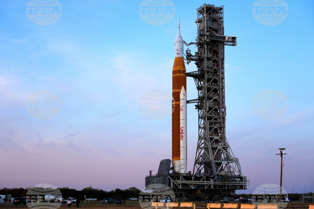 NASA Artemis Moonshot