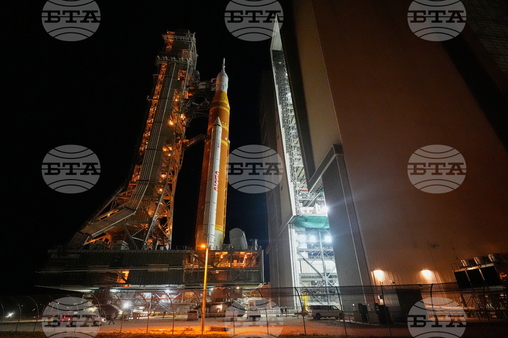 NASA Artemis Moonshot