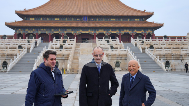Мерц посети Забранения град в Пекин в края на визитата си в Китай