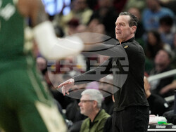 Cavaliers Bucks Basketball