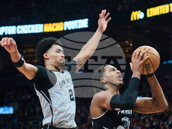 Spurs Raptors Basketball