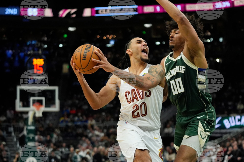 Cavaliers Bucks Basketball