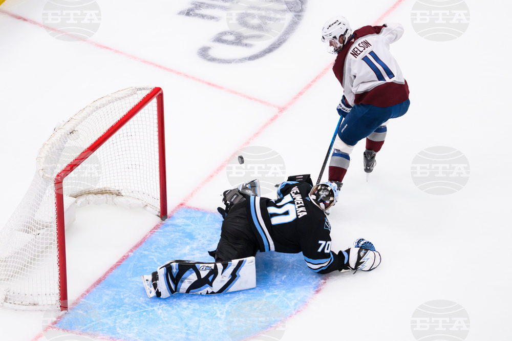 Avalanche Mammoth Hockey