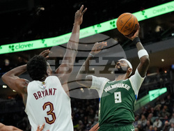 Cavaliers Bucks Basketball