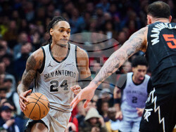 Spur Raptor Basketball