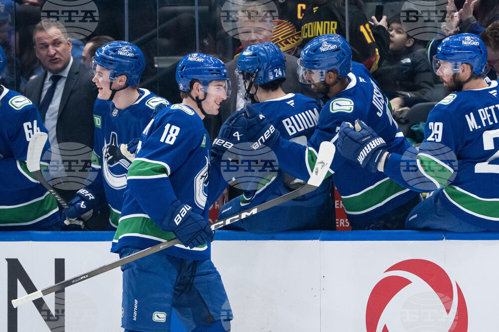 Jets Canucks Hockey
