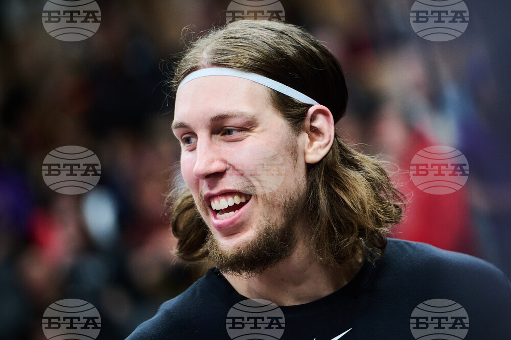 Spur Raptors Basketball