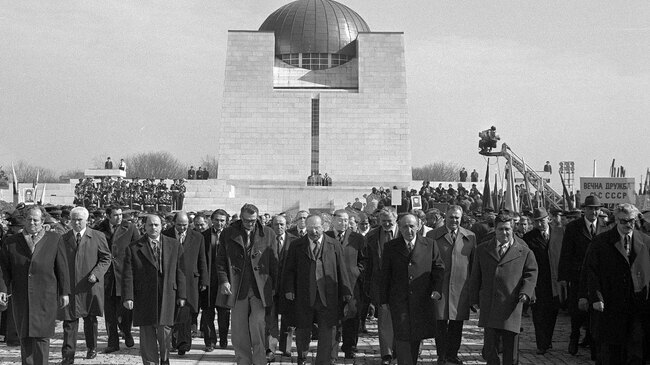 На 28 февруари 1978 г. в Русе е открит Пантеонът на възрожденците по повод 100-годишнината от Освобождението на България 