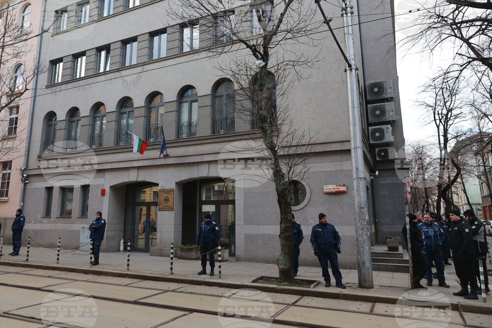 Протест пред сградата на Висшия съдебен съвет