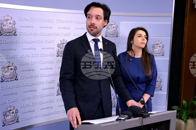 Заради действията на столичната администрация София може скоро да се озове с новата си най-високата сграда от 215 метра, заяви Борис Бонев