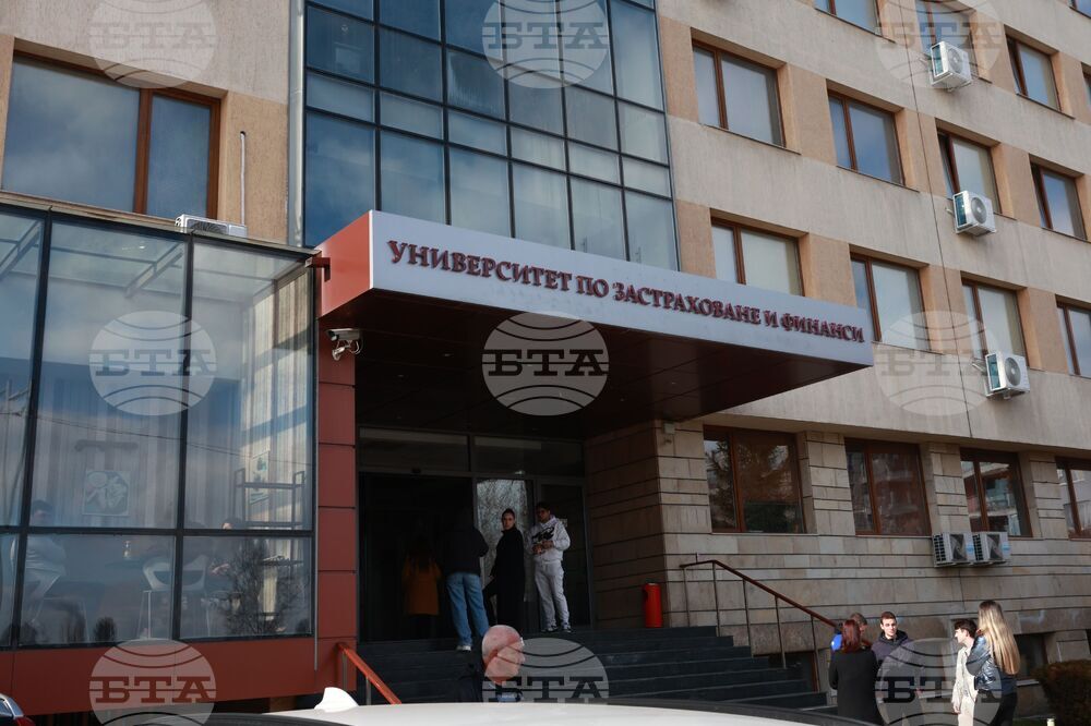 Годишни награди за образование по икономика в средните училища за 2025 г.