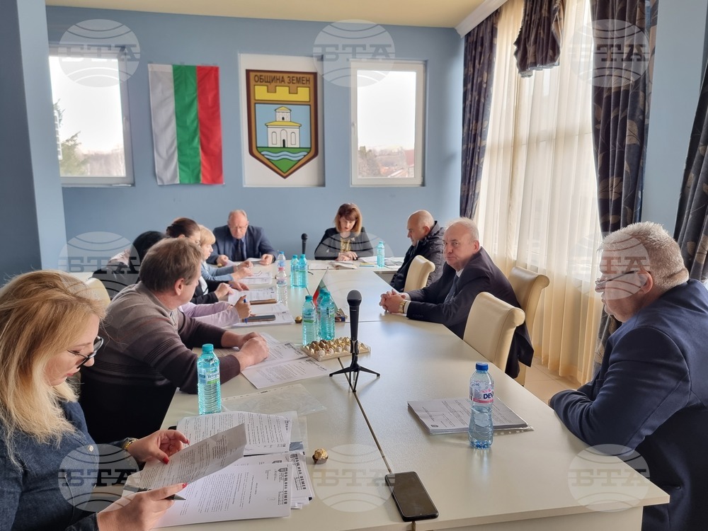 Съветниците в Земен одобриха кандидатстването на местната администрация с пет обекта по процедура за енергийна ефективност