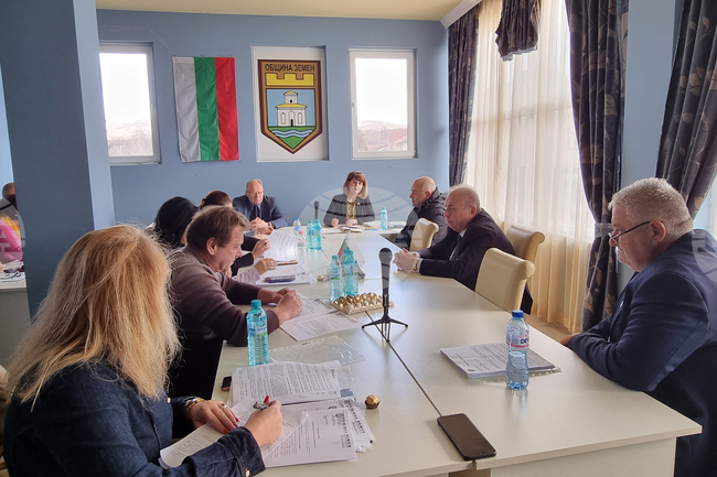Земен - заседание на Общинския съвет