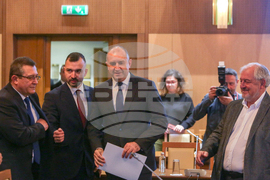 „Образованието - ключ към историческата памет, родолюбието и просветеното общество“ - кръгла маса