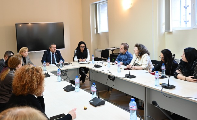 Social Policy Minister Ademov Holds Talks with Disability Advocacy Organizations