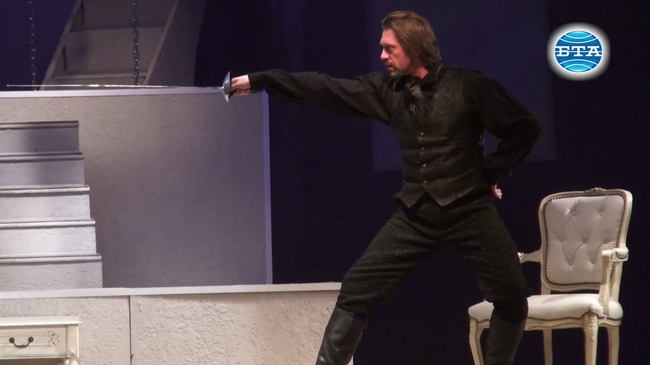 Граф Монте Кристо е дядото на Батман и чичото на Зоро, казва Бина Харалампиева пред БТА