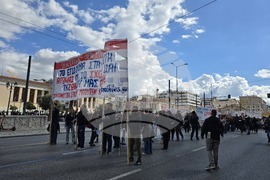 Гърция - Атина - шествие - годишнина от влаковата катастрофа в Темпе
