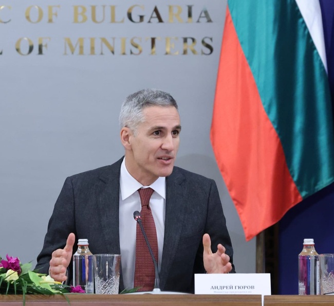 Премиерът Гюров към областните управители: Очаквам от Вас безпристрастност и максимално добра организация за честни и прозрачни избори