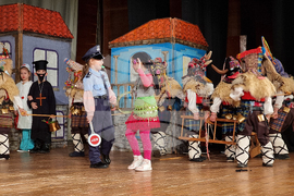 Ямбол - маскараден фестивал „Кукерландия“ – детски фолклорен празник