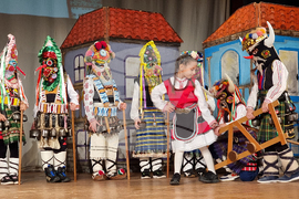 Ямбол - маскараден фестивал „Кукерландия“ – детски фолклорен празник