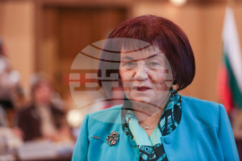 „Образованието - ключ към историческата памет, родолюбието и просветеното общество“ - кръгла маса - Янка Такева