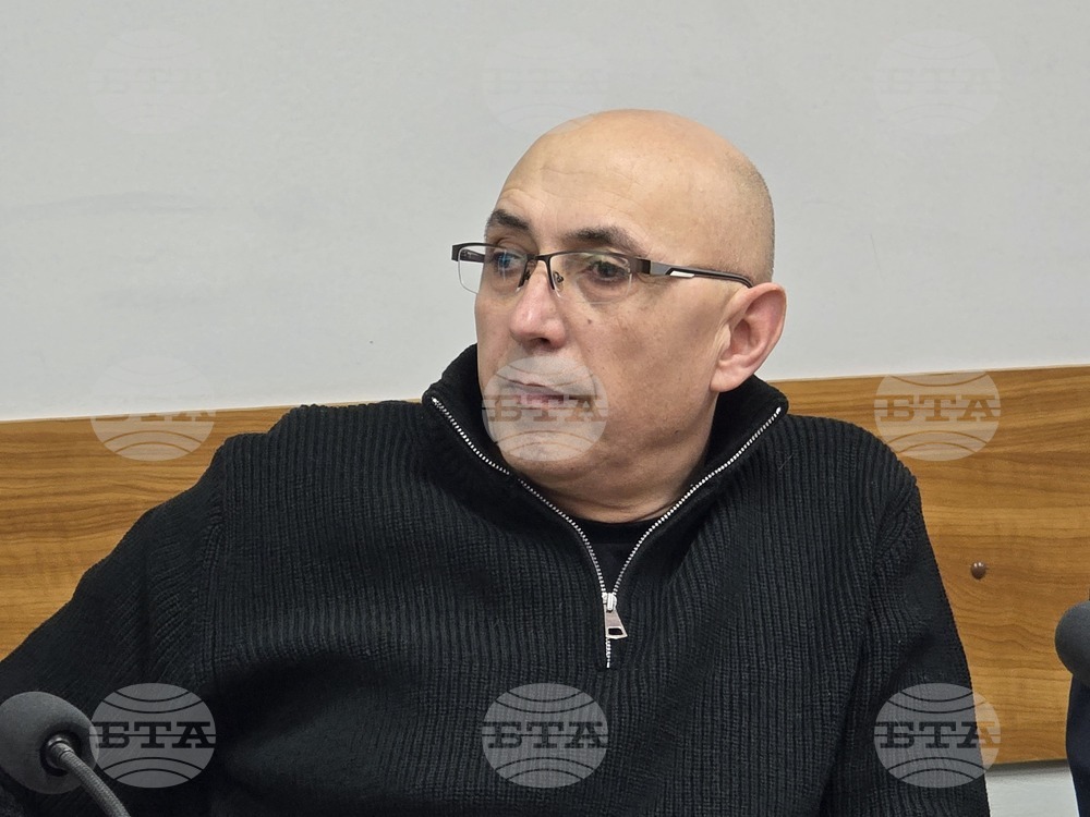 Общинският съвет в Ловеч одобри създаването на временна комисия, която да изясни въпроси, свързани с футболния клуб