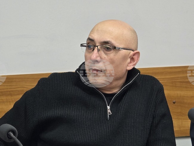 Общинският съвет в Ловеч одобри създаването на временна комисия, която да изясни въпроси, свързани с футболния клуб