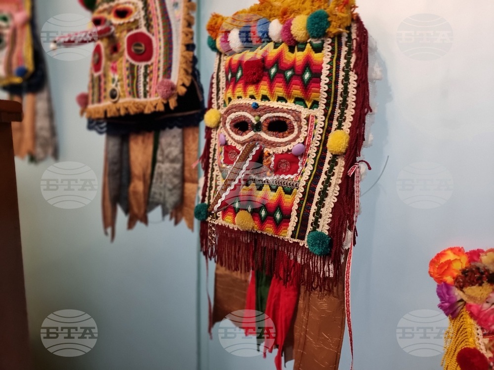 Ямбол - изложба с кукерски маски "Лицата на традицията"