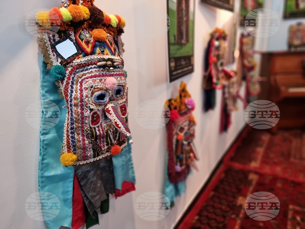 Ямбол - изложба с кукерски маски "Лицата на традицията"