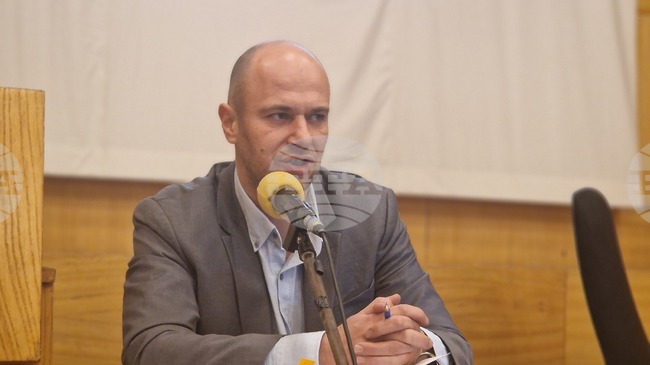 Ивона Любенова положи клетва в Общински съвет – Перник на мястото на Георги Недев, който бе назначен за областен управител