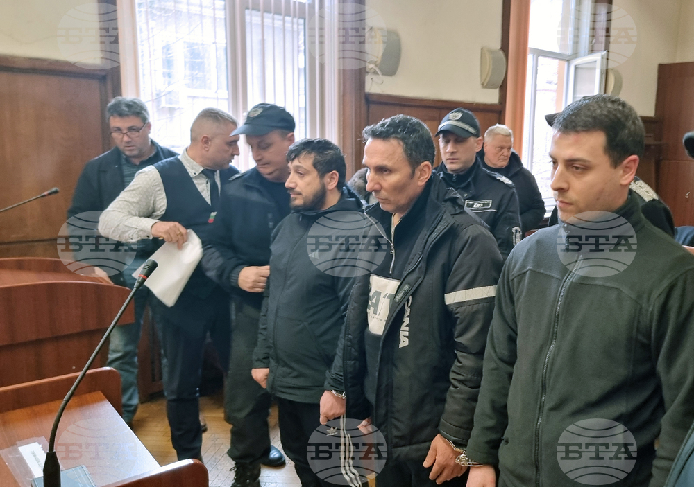 Окръжният съд в Хасково остави в ареста трима мъже, обвинени в контрабанда на 11,180 кг кокаин и 5,2 кг злато през „Капитан Андреево" 
