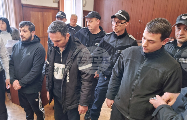 Пловдивският апелативен съд потвърди ареста на български и турски граждани, обвинени в контрабанда на кокаин и злато на „Капитан Андреево"