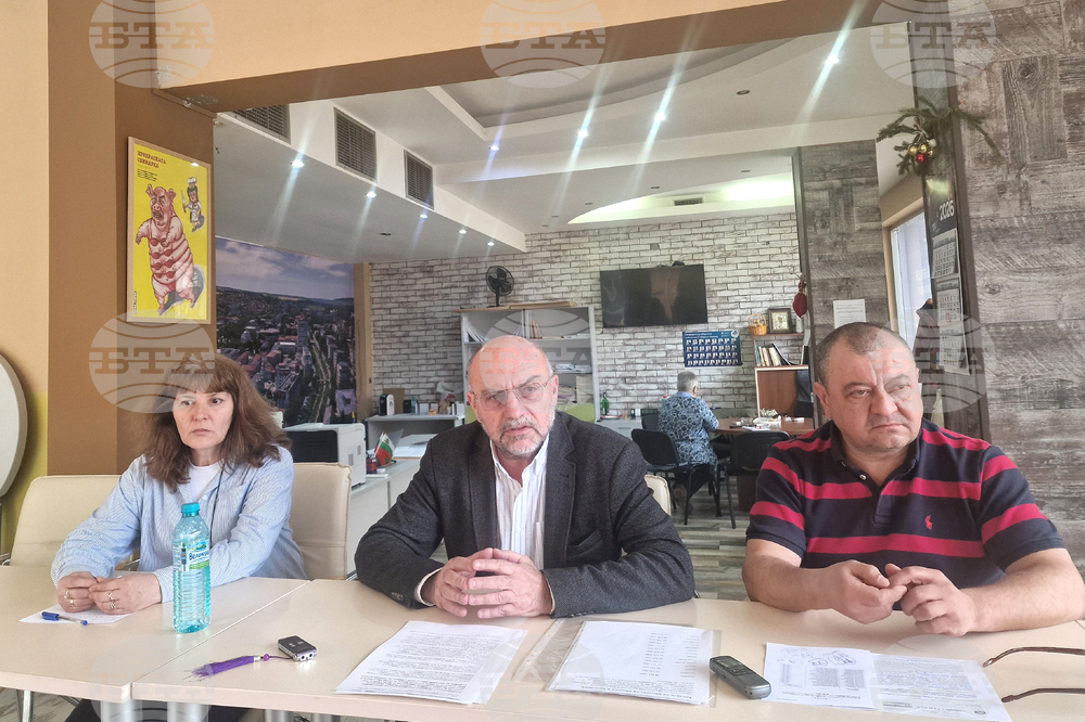 Разград - общински съветници - пресконференция