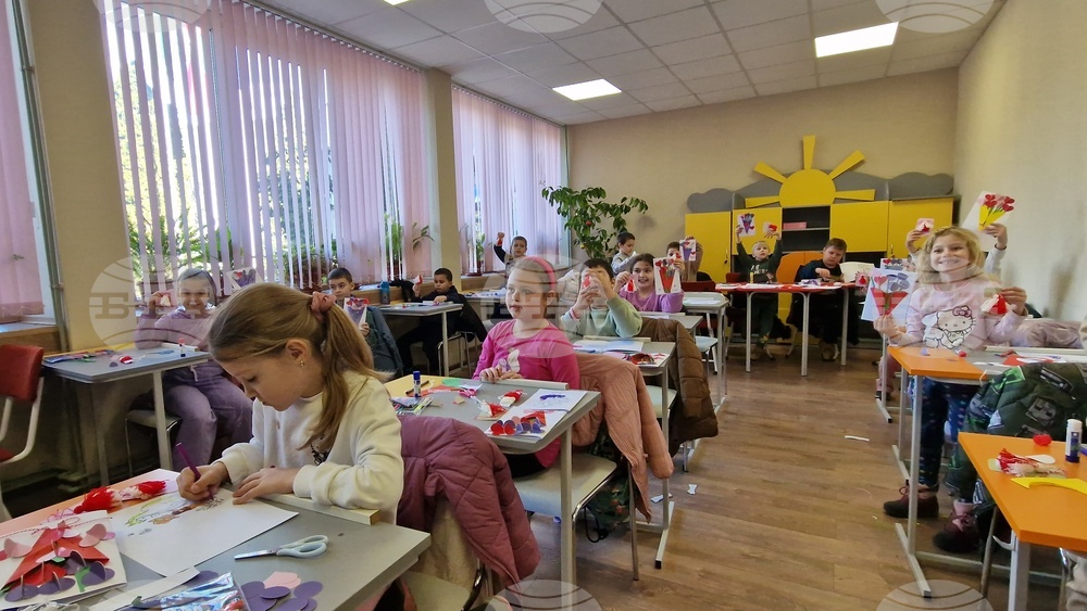 Около 180 деца посетиха тази година ателието за мартеници към читалище „Градище – 1907“ в Своге 