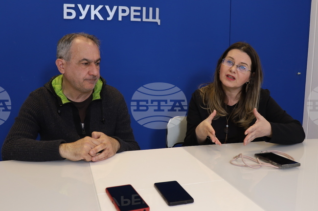 Тенденциите в българското и румънското изобразително изкуство винаги са били едни и същи, смятат Мариан и Юлия Баховски