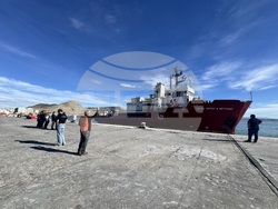 Аржентина - 34-та българска антарктическа експедиция - научноизследователски кораб “Св. св. Кирил и Методий”