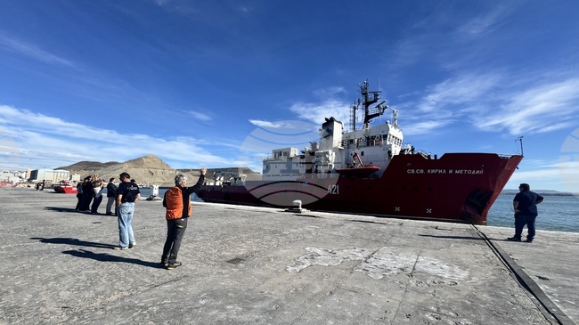 Научноизследователският кораб “Св. св. Кирил и Методий” отплава от аржентинския град Комодоро Ривадавия