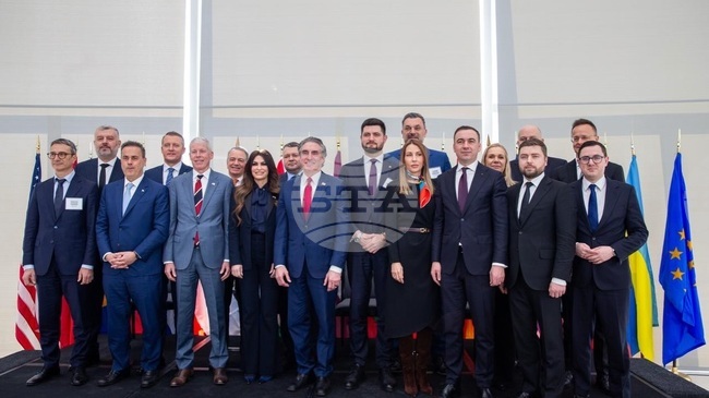 Аджерпрес: Вертикалният газов коридор може да допринесе с още до 250 милиона евро годишно за румънските компании според енергийния министър Богдан Иван