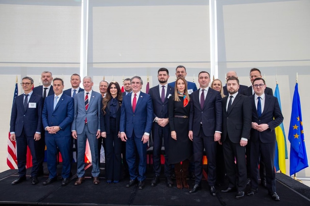 Аджерпрес: Вертикалният газов коридор може да допринесе с още до 250 милиона евро годишно за румънските компании според енергийния министър Богдан Иван