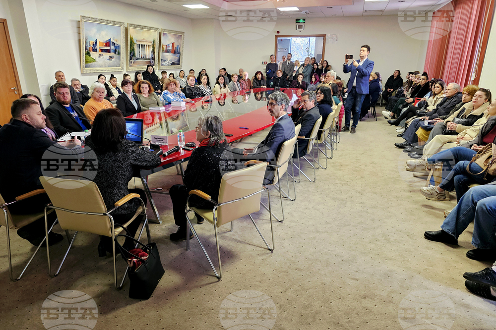 Русе - представяне на книгата „Либийският случай: Всички дипломатически средства“