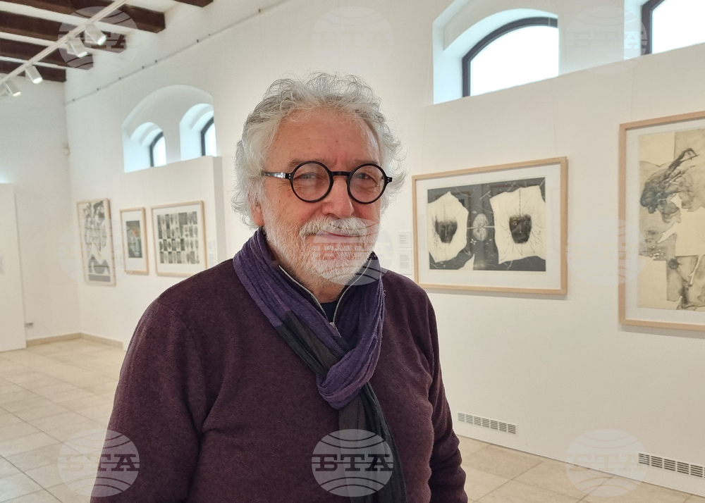 Преподавателят по изобразително изкуство днес е повече ментор, насърчаващ студента да намери своя път, смята проф. Валери Чакалов 