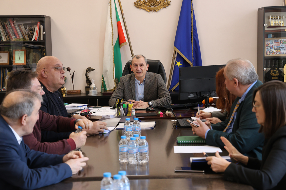 МЗ: Министър Околийски проведе среща с Българския лекарски съюз за старта на националните скринингови кампании