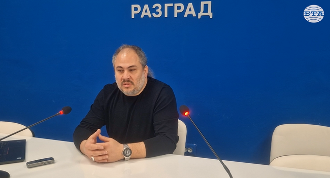 Важно е младите хора да развиват интерес към изкуството от ранна възраст, смята директорът на Художествената галерия в Разград