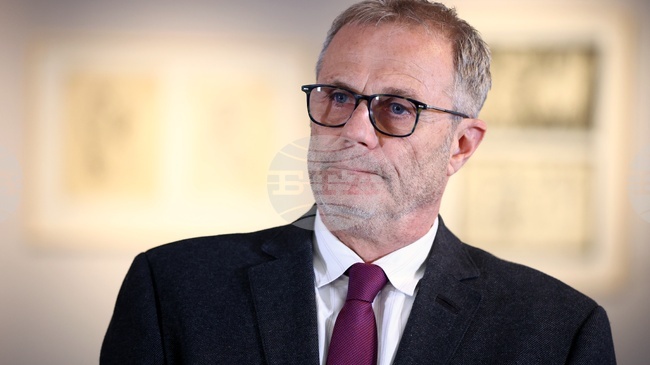 Изложбата „100 години от рождението на Александър Денков“ е част от честванията за 130-годишнината на НХА, каза проф. Георги Янков