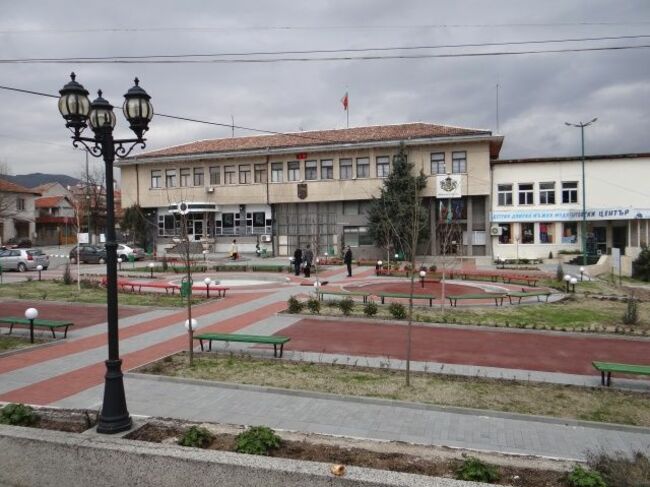 Задължителни превантивни мерки срещу разпространението на шарка и син език по овце и кози са въведени в община Стрелча